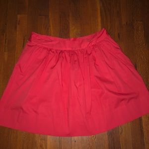 Swing skirt with side zip and pockets